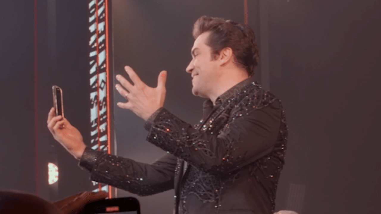 Cupcakes, Confetti Cannons, & Sweet Caroline! A Beautiful NoiseThe